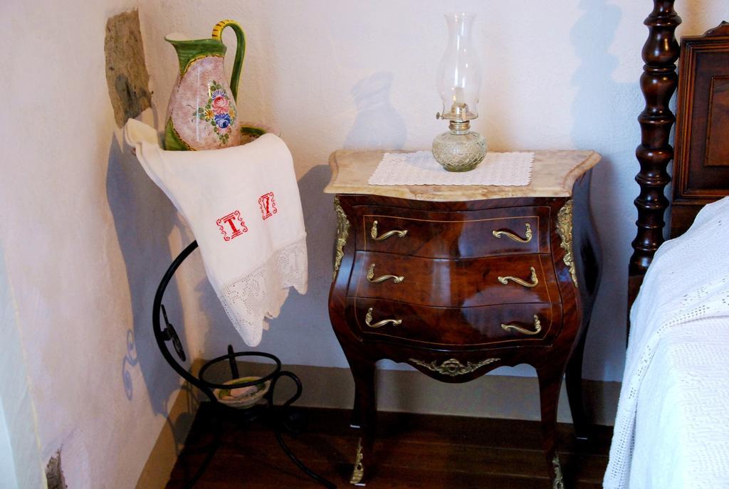 Casa Castori Bed and Breakfast Macomer Rum bild